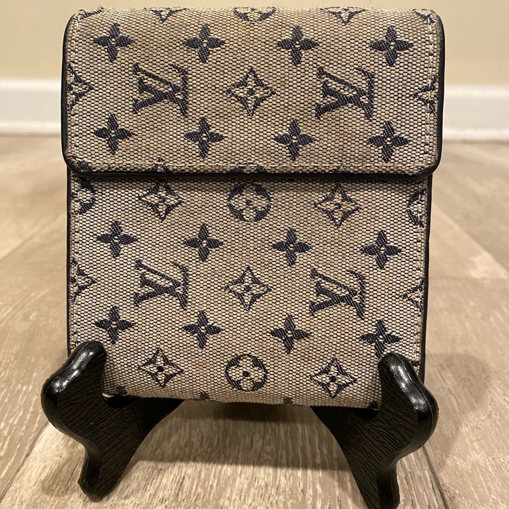 Authentic Louis Vuitton Min Lin Wallet